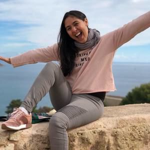 Meet your Posher, Sandra